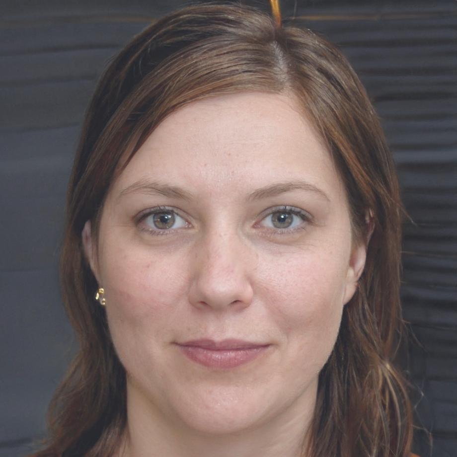 Sarah Nakamura, Hardware Specialist